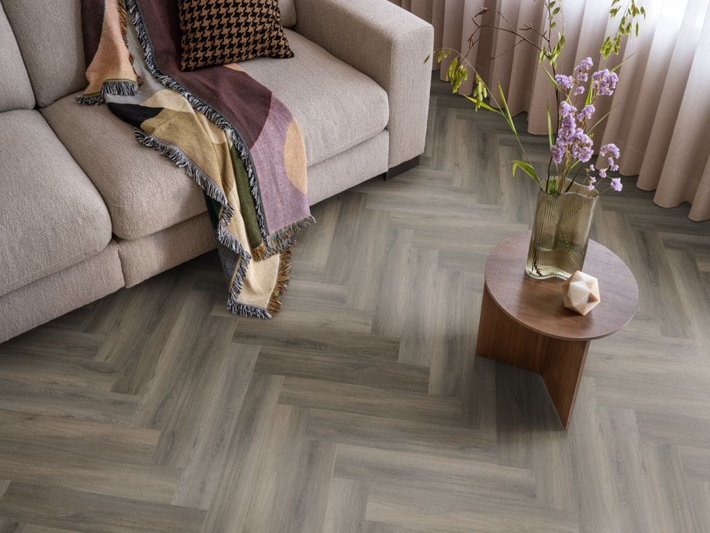 Spigato Avanto visgraat click SRC dark grey