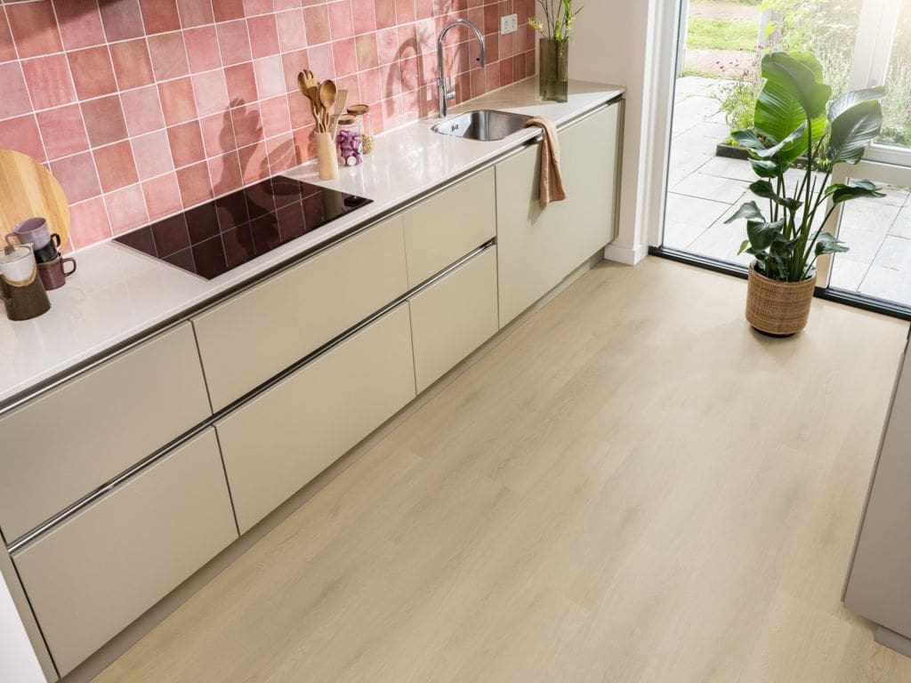 Navaro click light oak