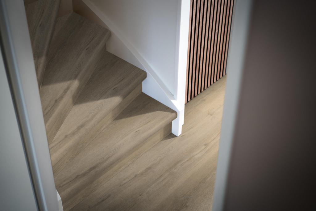 Traptreden set pvc Vivero light oak