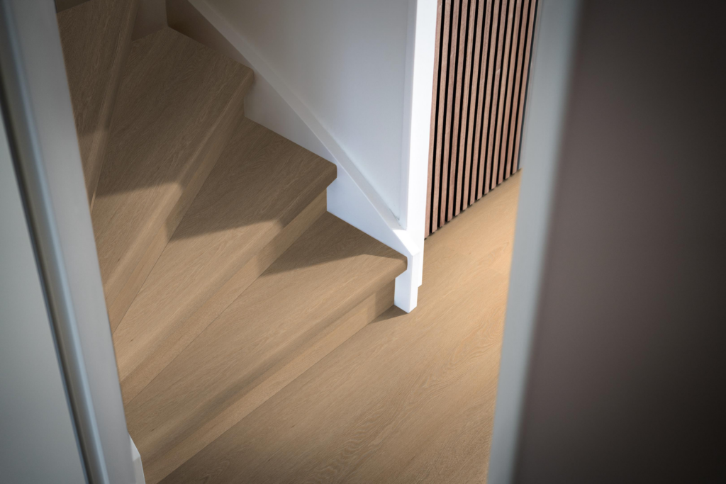 Traptreden set pvc Estino dark oak